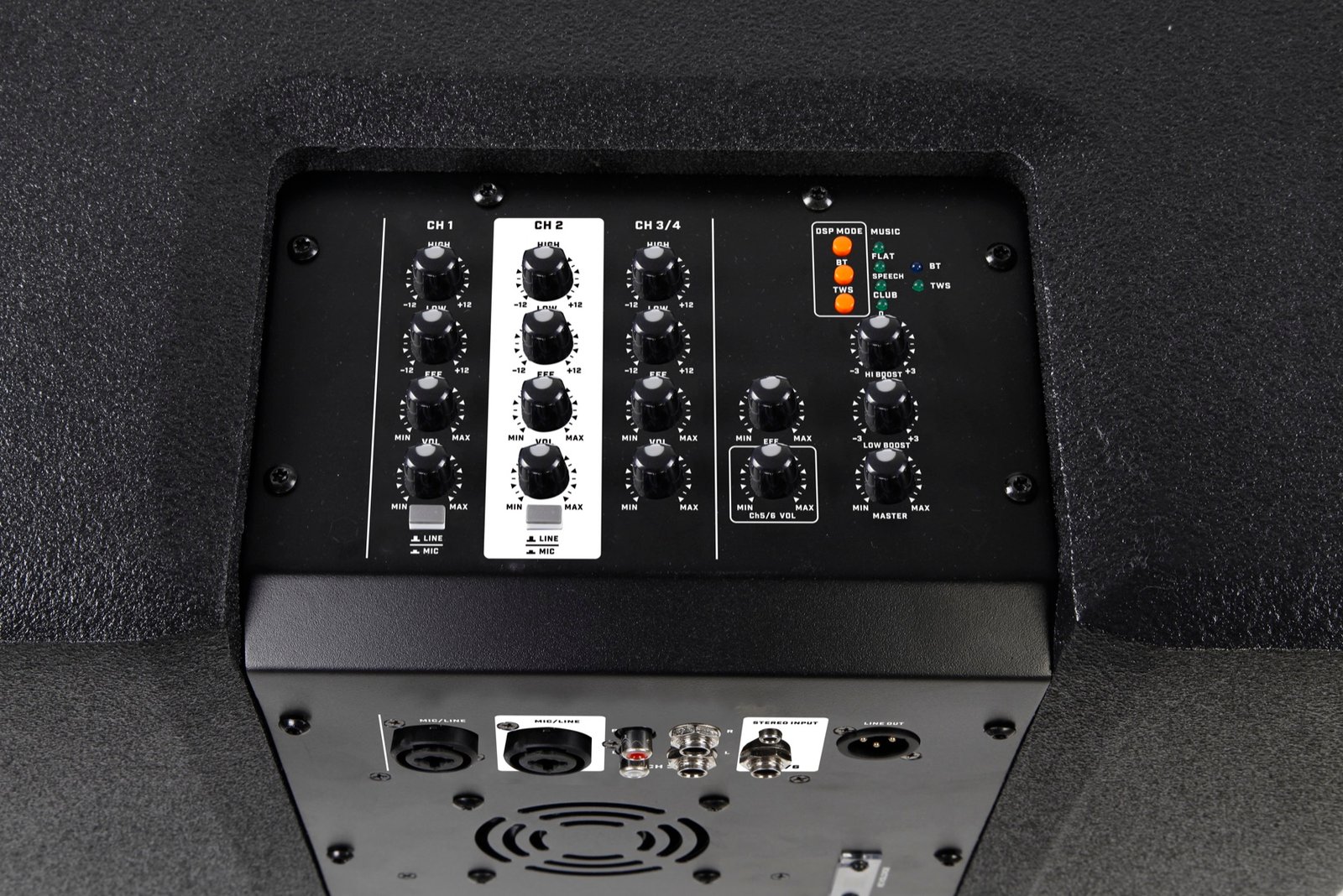 Integrated mixer and DSP controls of the Aurora Stage 1508.
